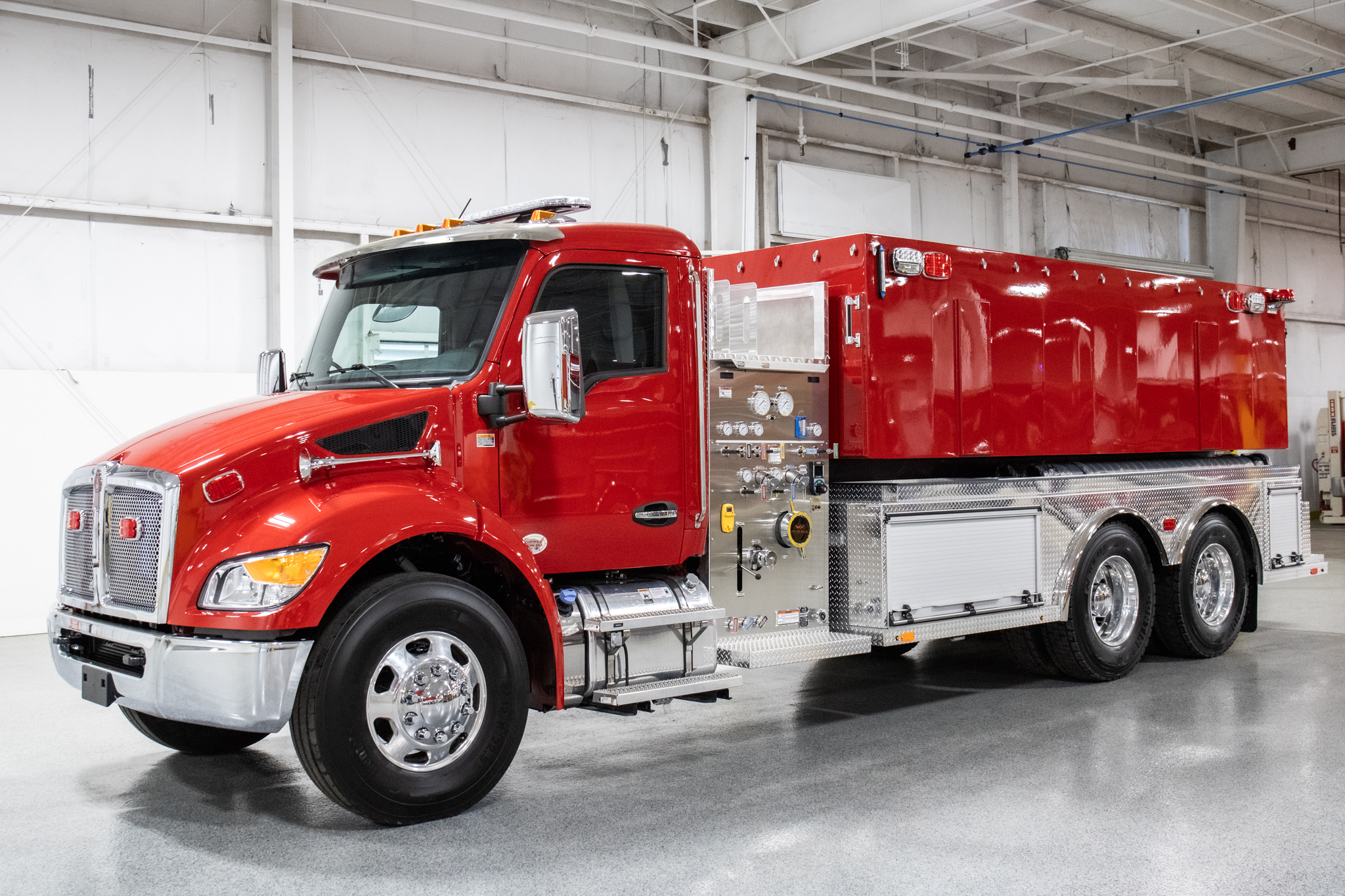 fouts 3000-gallon water tender