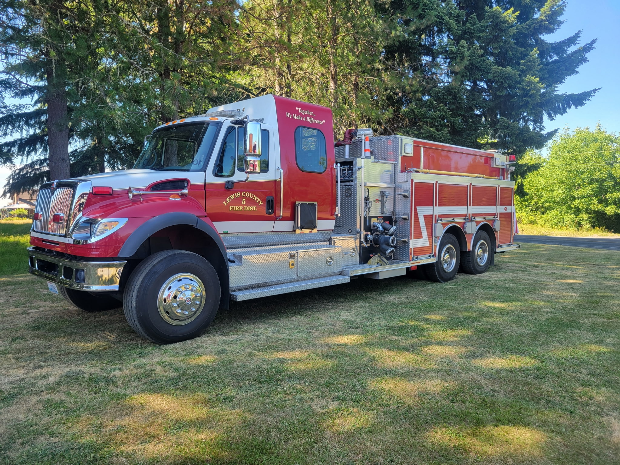 2006 Internatiinal Rosenbauer 2500 gallon Class A Pumper/Tender